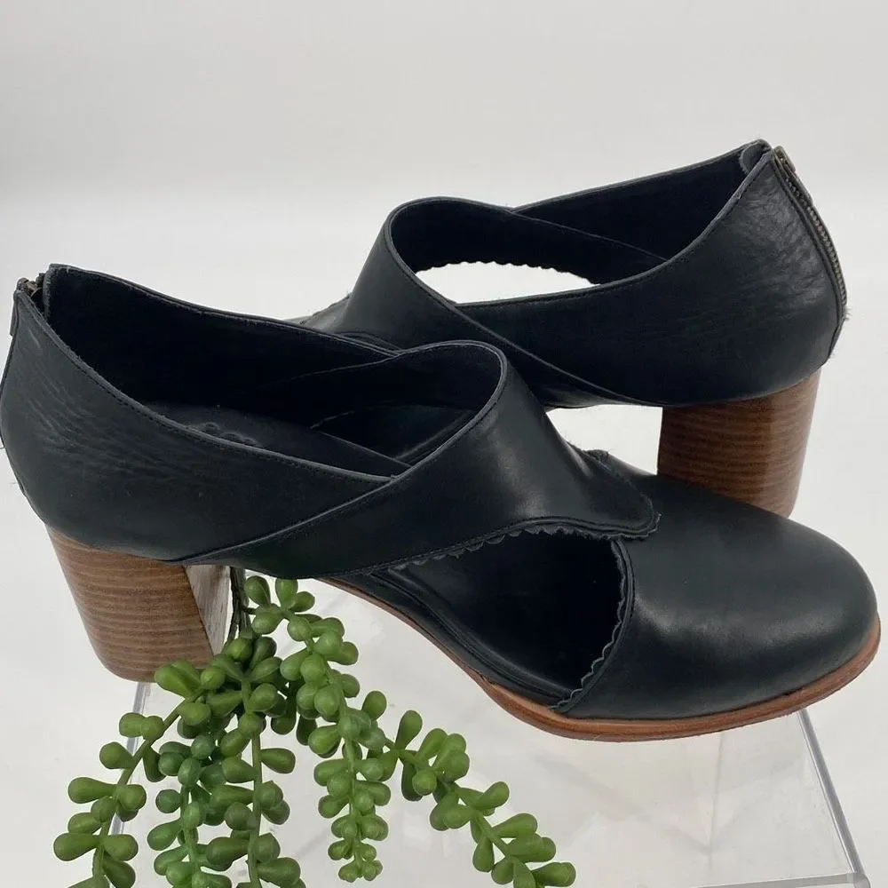ELF Rain Kiss Leather Stacked Heel Booties Shoes Black Size 12 - Picture 6 of 16